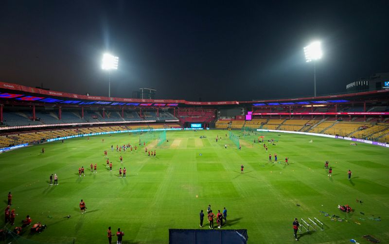 SRH vs RCB IPL 2026: Kohli Hyderabad mein Orange Cap lootne aa rahe? Klaasen ka ghar, Virat ka statement night!